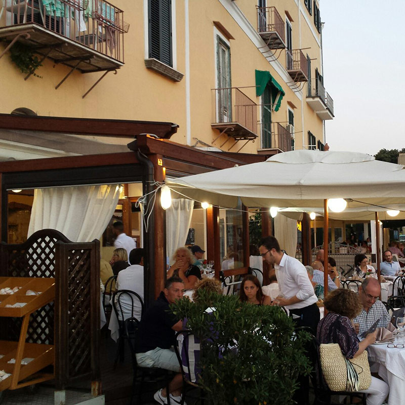 Seafood & Pizza Restaurant in Isola d'Ischia, Italy
